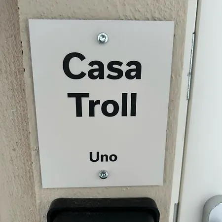 Casa Troll *